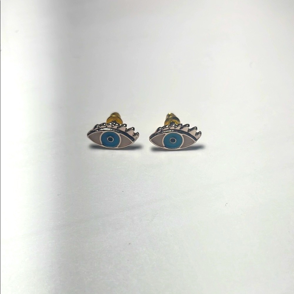 Eye Design Stud Earrings